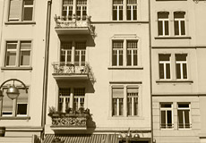 Von vav Fischer-Bumiller G.b.R. sanierte Fassade in der Berger Straße, Bornheim Mitte - Fassadenrestaurierung, Fassadensanierung in Frankfurt am Main und Umgebung.